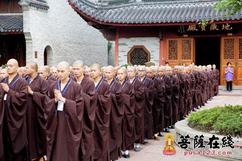 七塔禅寺传授护国兴圣三坛大戒法会举行请戒礼仪演习